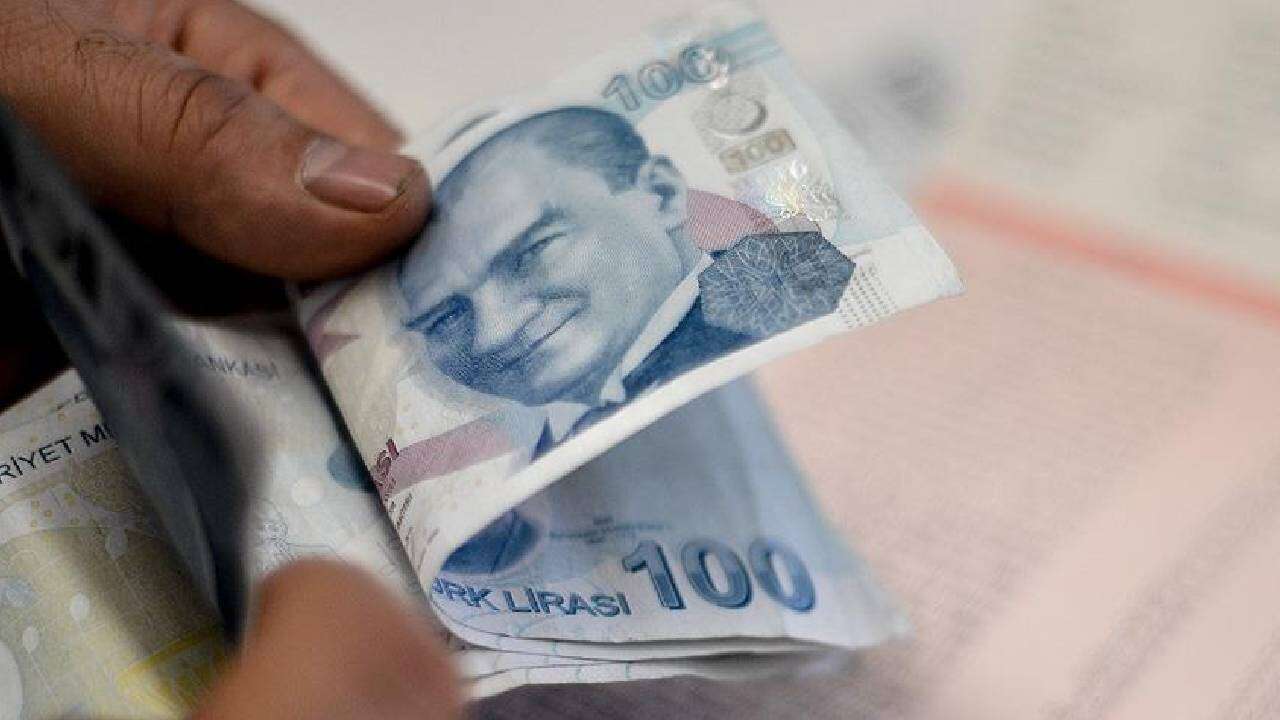 SSK ve BAĞ-KUR emeklileri dikkat: Emekli maaş zammı resmen belli oldu! İşte rakam 10